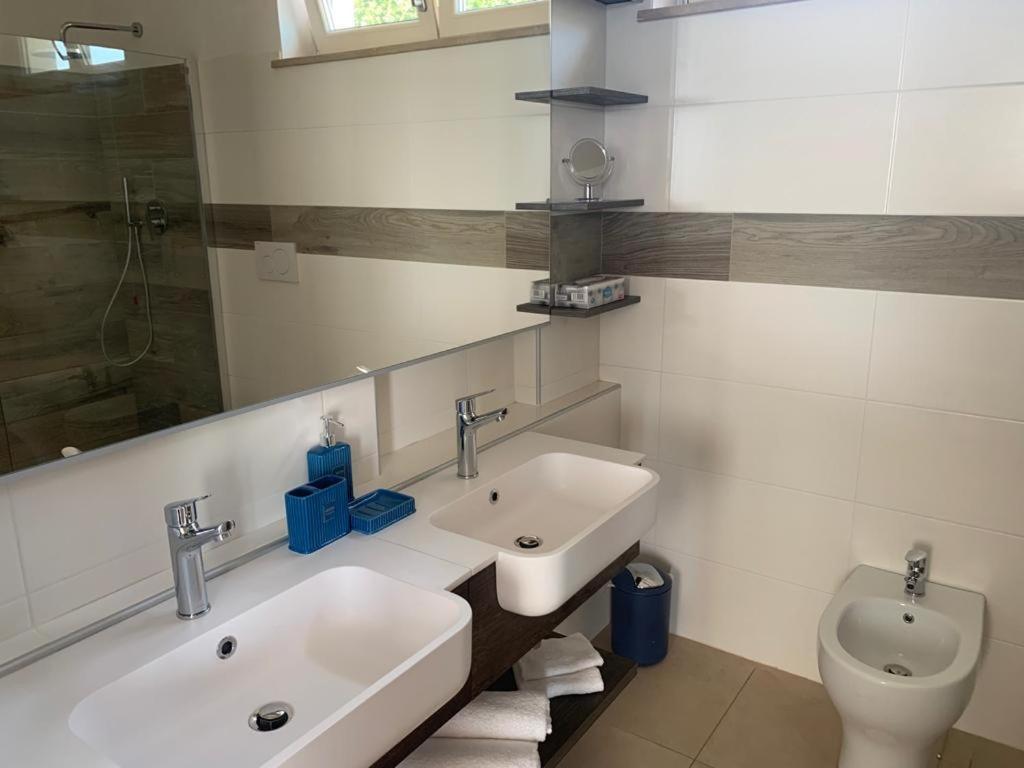Hotel Lido فولّونيكا المظهر الخارجي الصورة