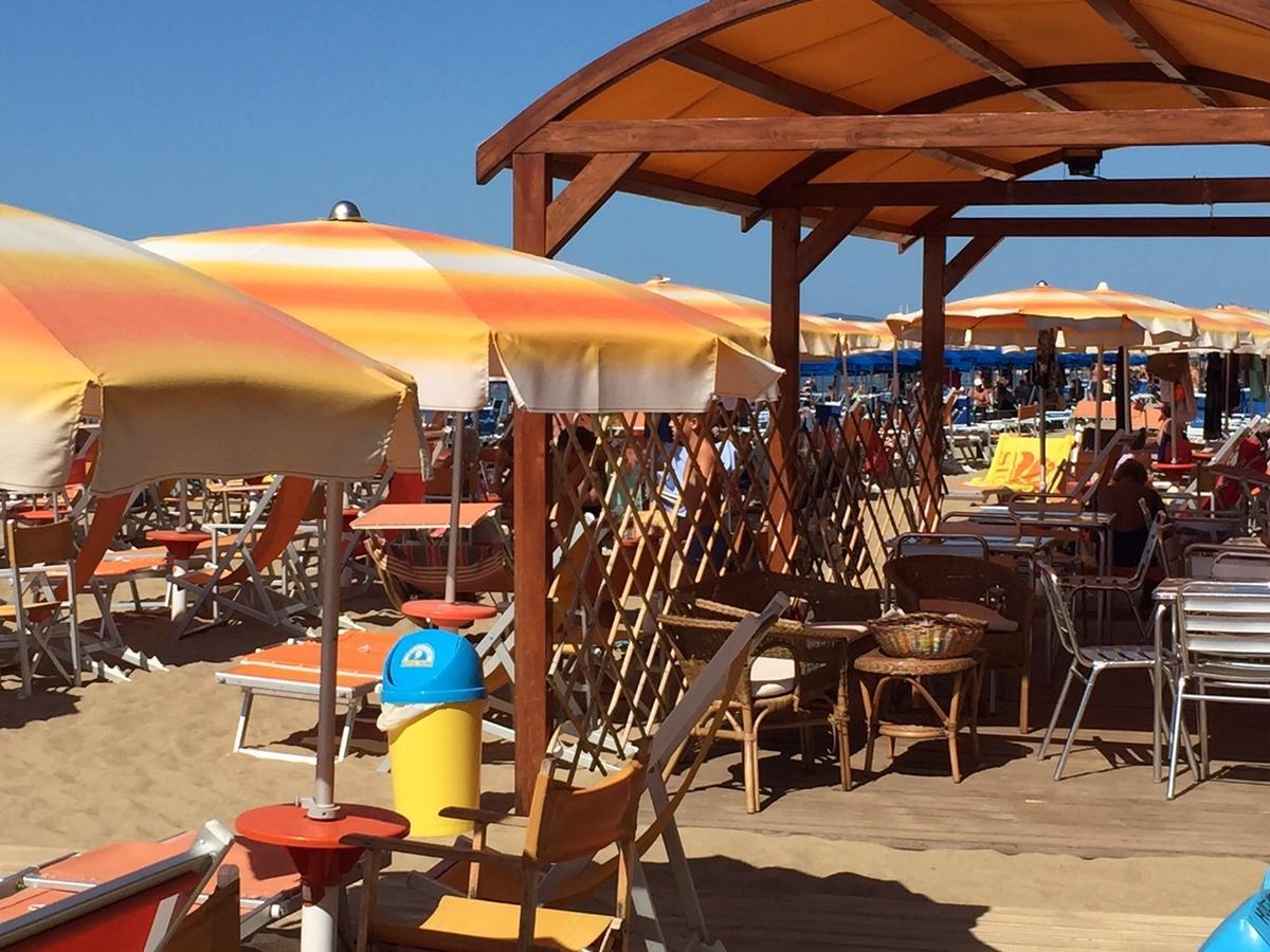 Hotel Lido فولّونيكا المظهر الخارجي الصورة
