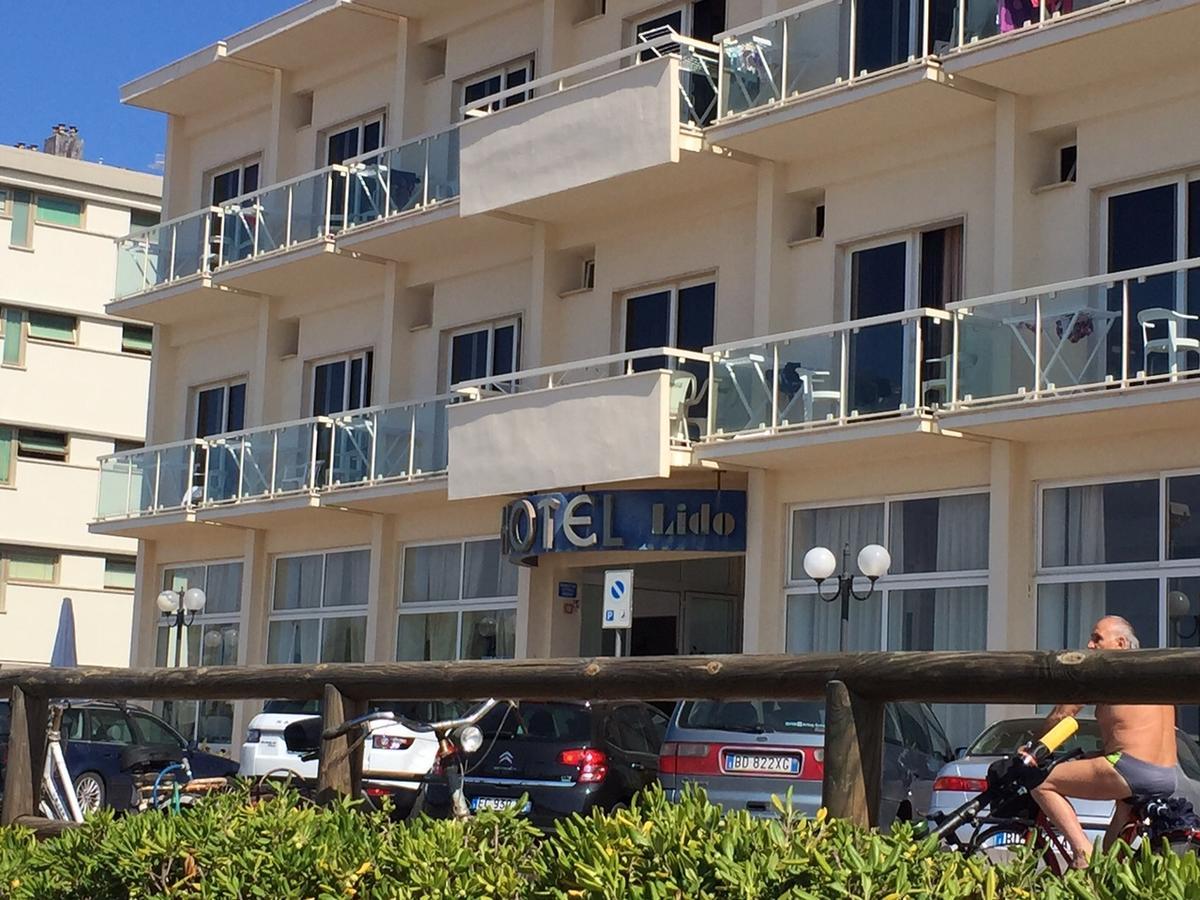 Hotel Lido فولّونيكا المظهر الخارجي الصورة